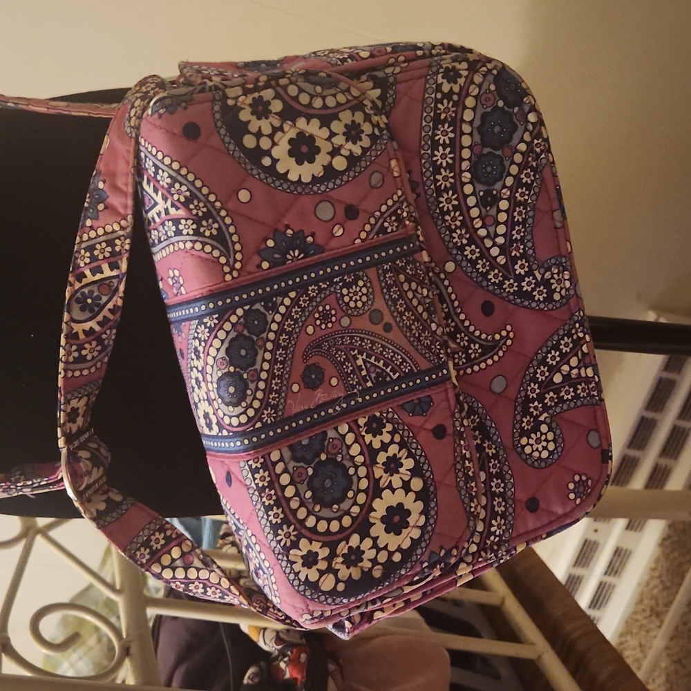 EUC VERA BRADLEY CROSSBODY BAG